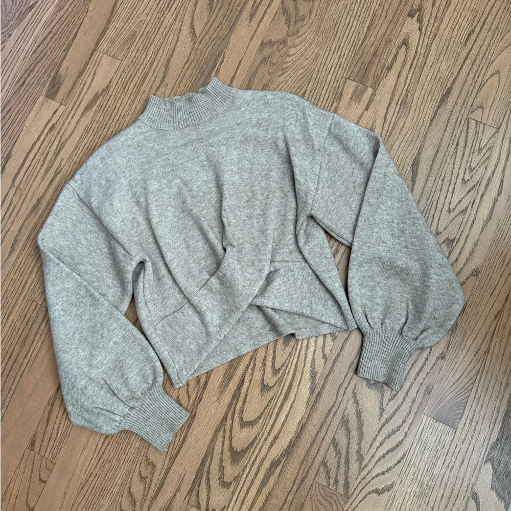 Boutique Twist Front Crop Sweater